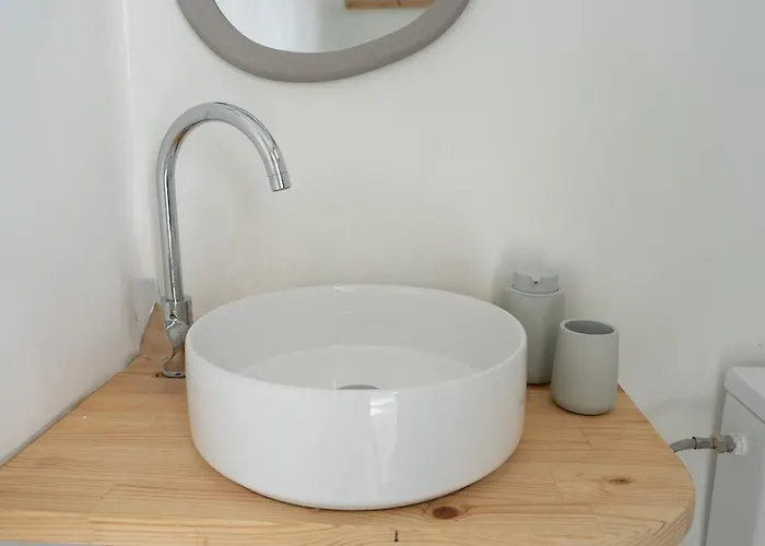 White W2 New In Appartement *