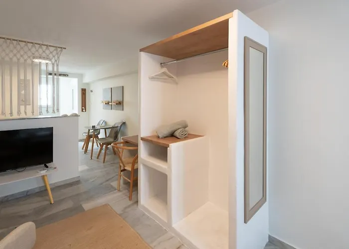 Apartamento White W2 New In Naousa