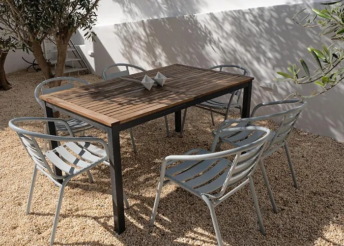 White W2 New In Apartamento Naousa